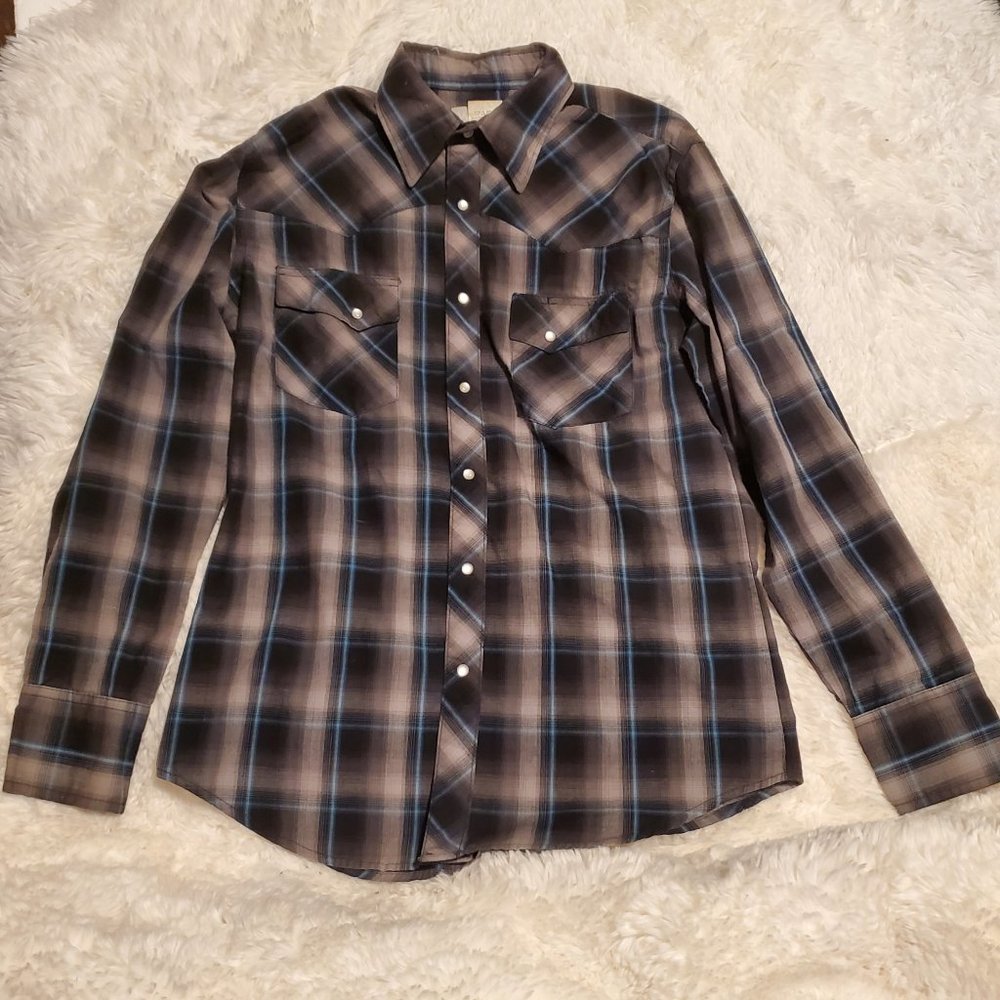 Men's Black & Blue Striped Wrangler Long Sleeve Button Down Shirt Size Medium.